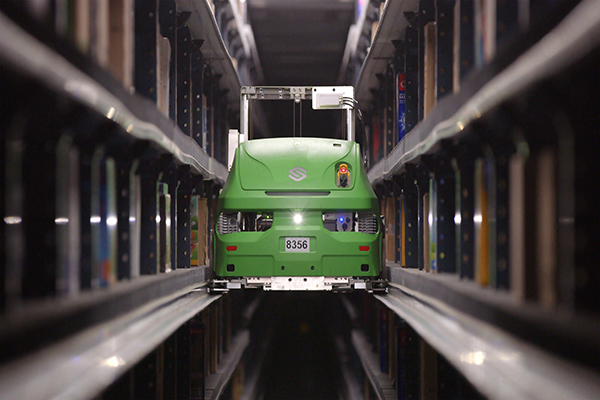Symbotic: AI-Powered Automated Storage and Retrieval System
