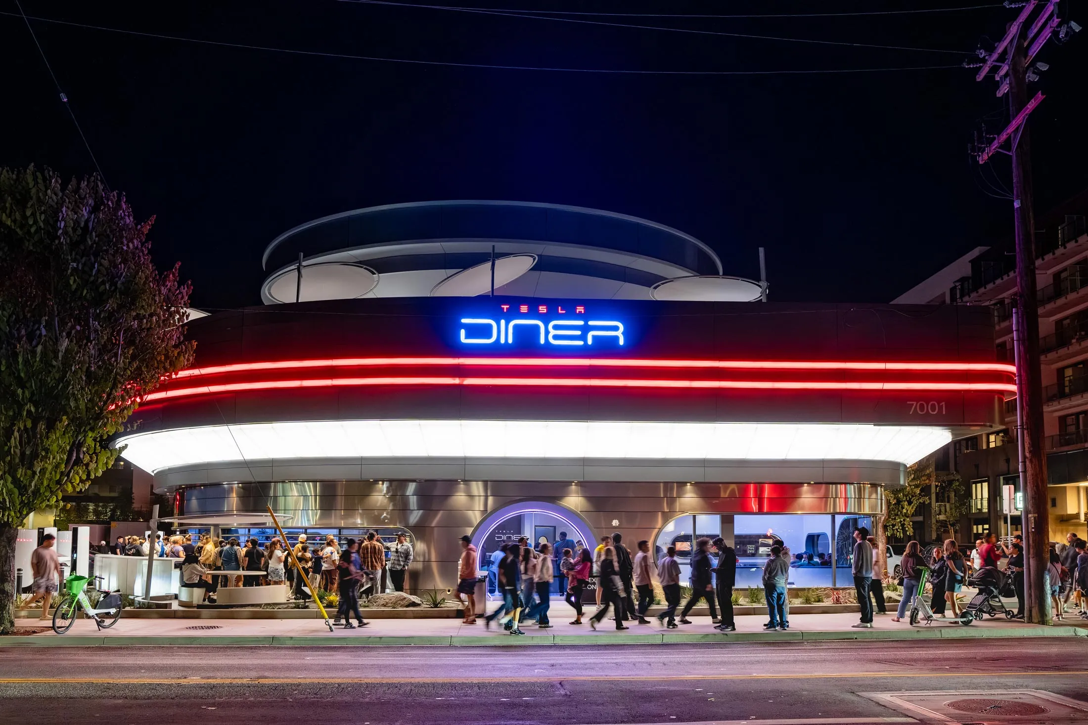 Building an Autonomous Restaurant Around Optimus